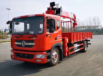 東風D9隨車吊,可選裝5噸/6.3噸/8噸吊機,價格各多少錢?